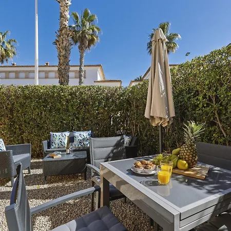 Altamar Eden Semesterbostad *